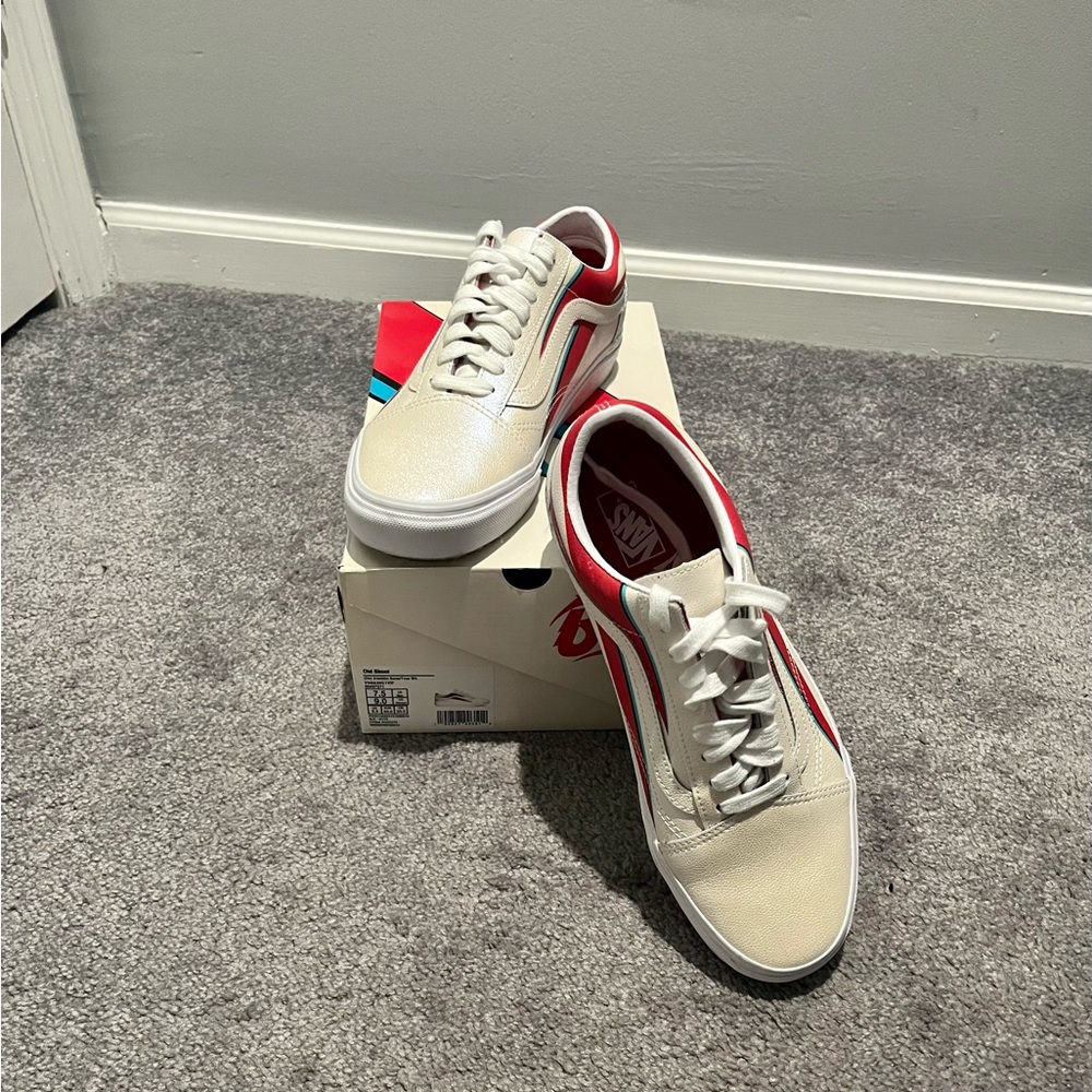Vans x David Bowie Old Skool Aladdin Sane Women’s 9 Men’s 7.5 New in Box